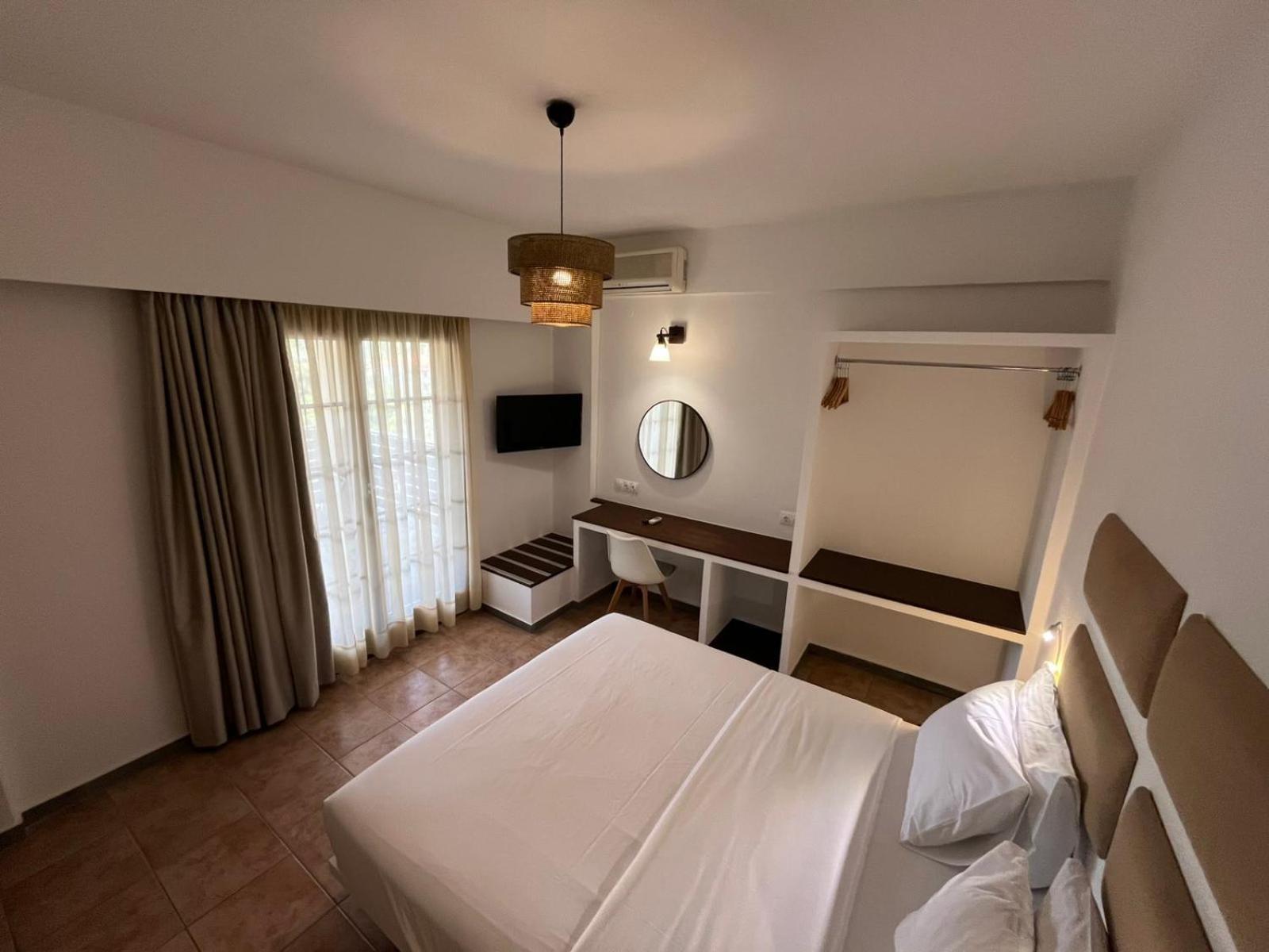 Skopelos Holidays Hotel & Spa Buitenkant foto