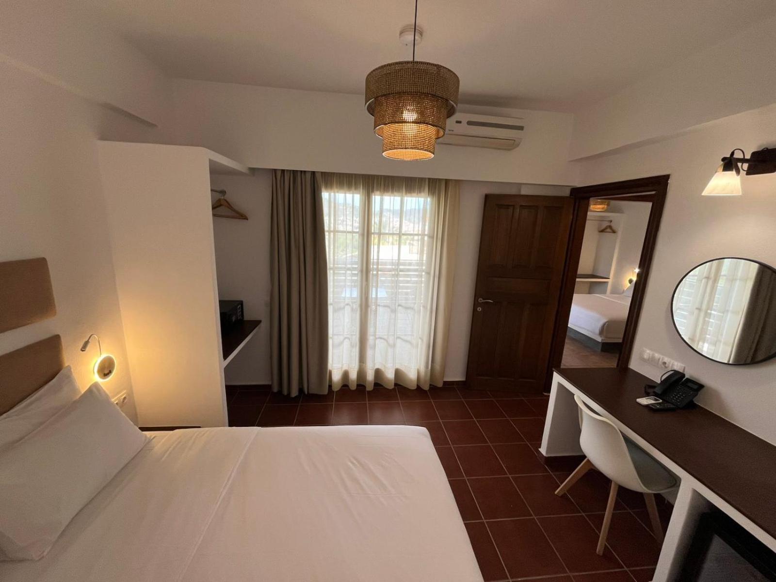 Skopelos Holidays Hotel & Spa Buitenkant foto